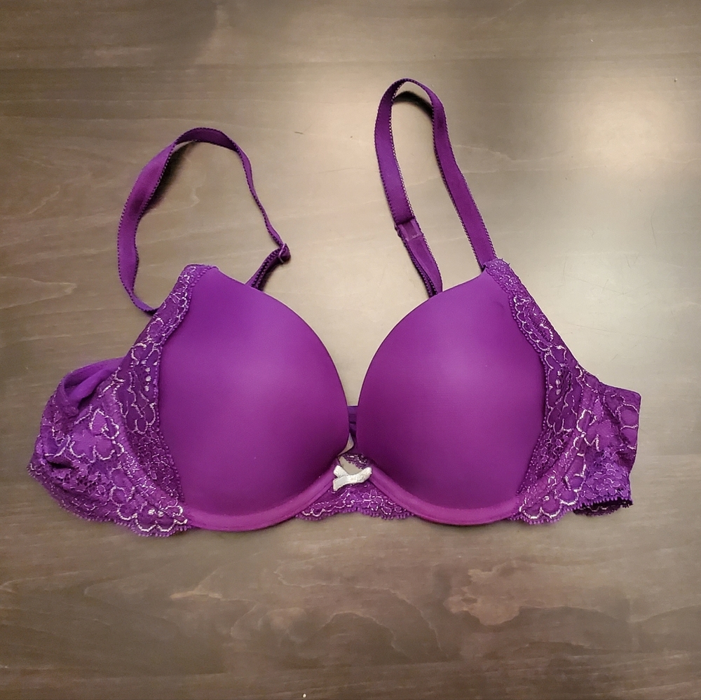 Victoria's Secret Bras  34
